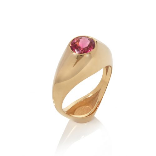18ct gold vessel ring - spinel